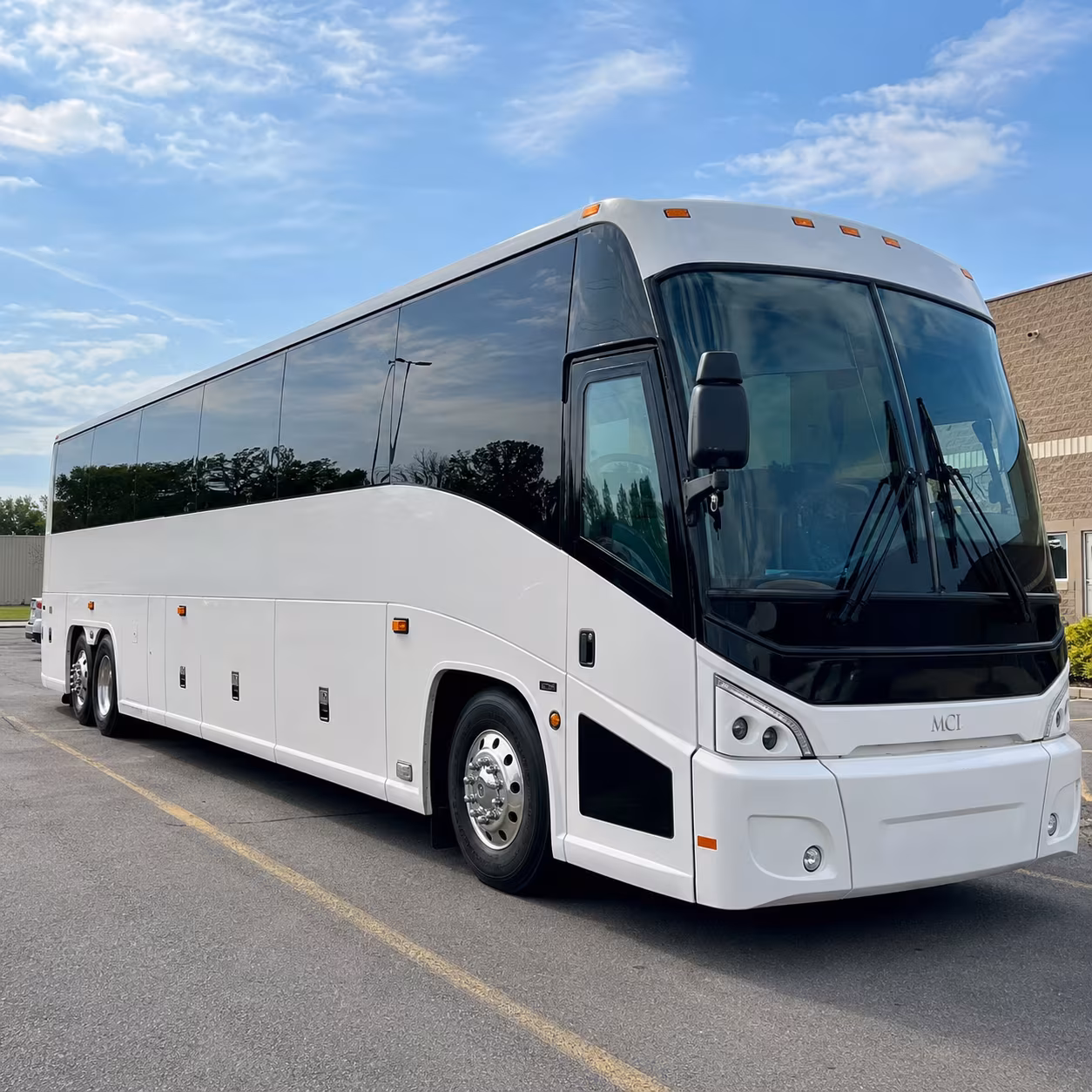 airport shuttle buses for cruise groups connecting through palm beach gardens