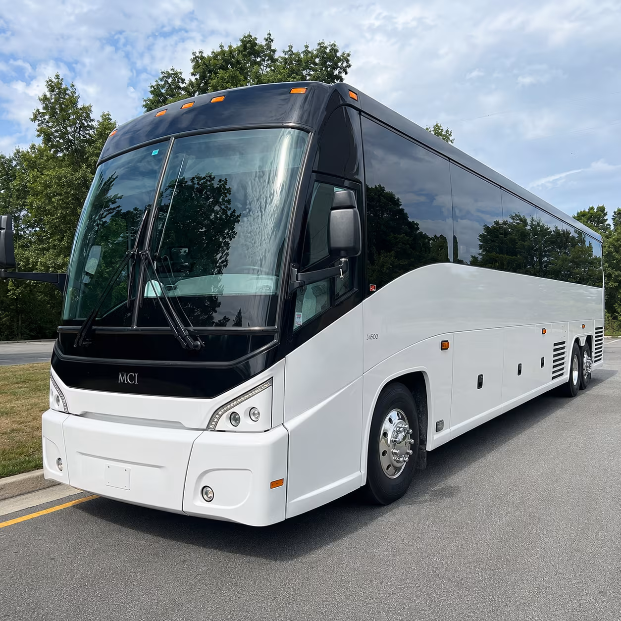 hotel resort airport shuttle buses in palm beach gardens