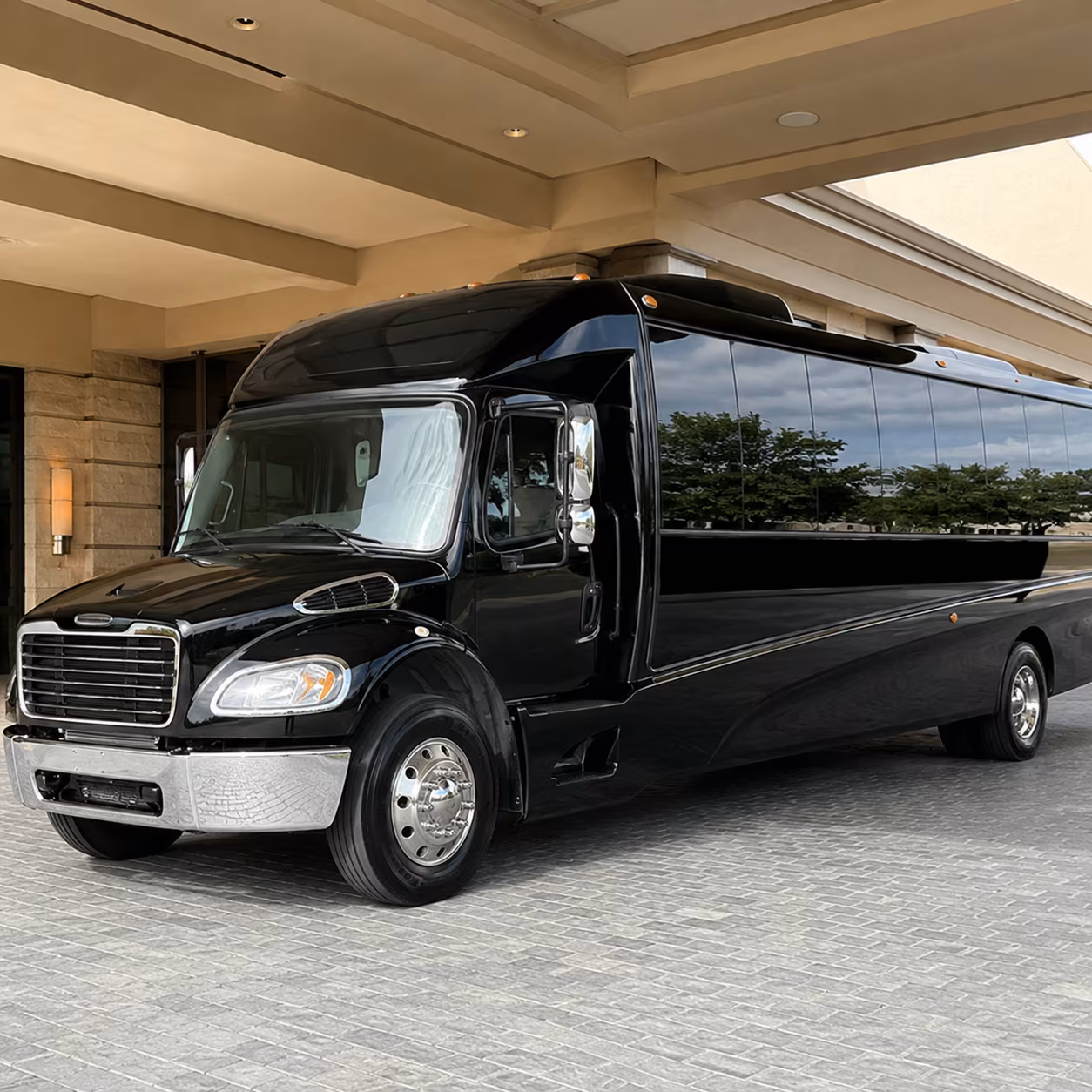 palm beach gardens 15 passenger minibus