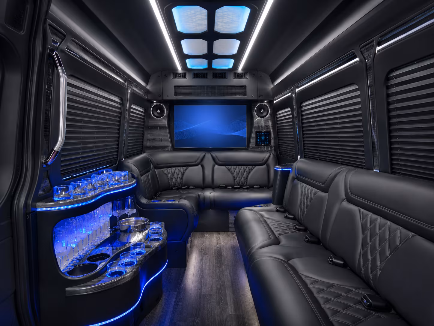 palm beach gardens 18 passenger party bus