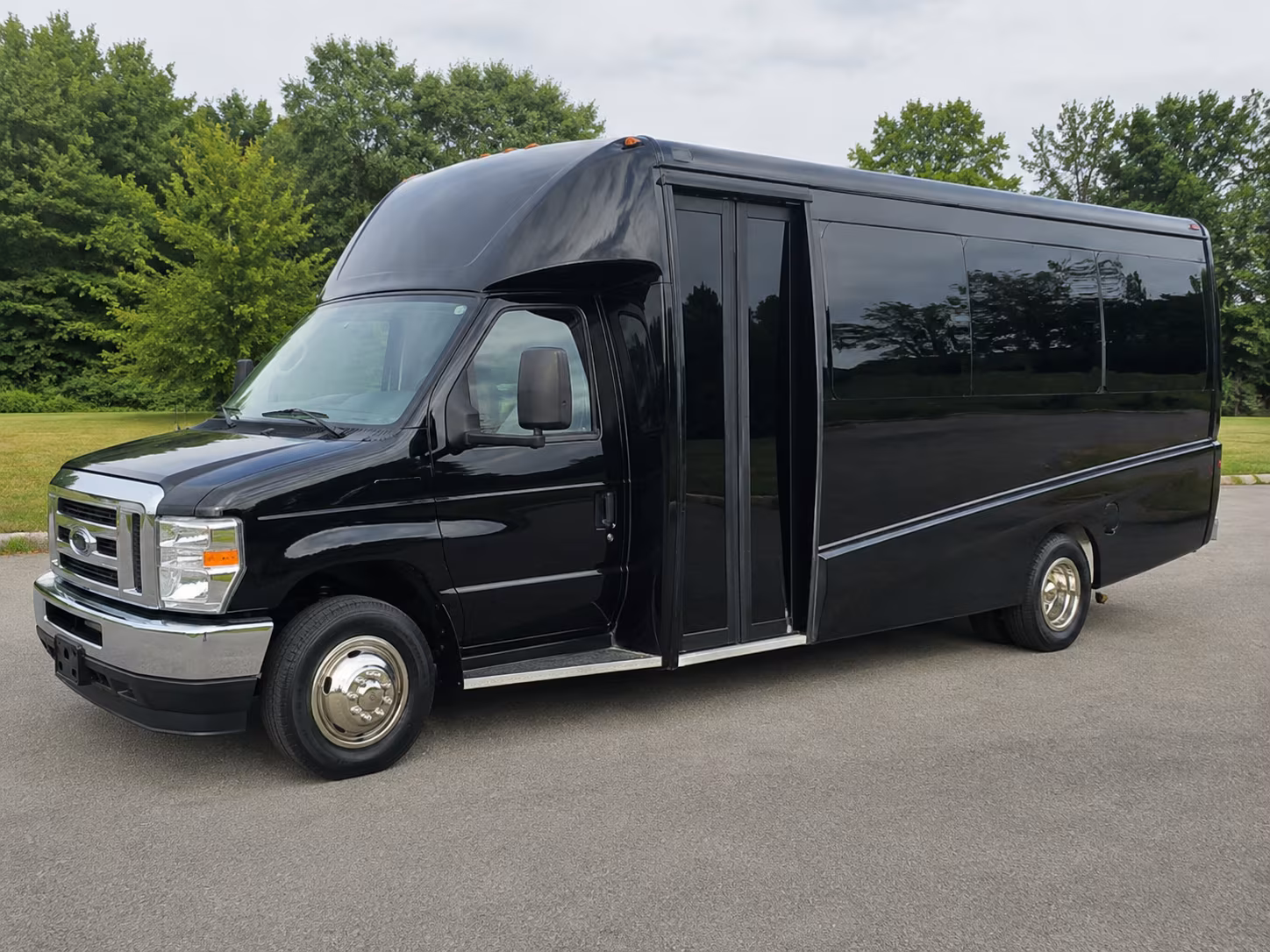 school field trip buses and academic group transportation in palm beach gardens